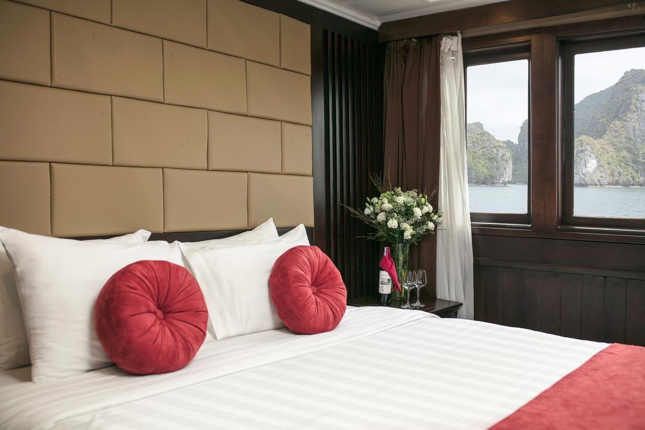 Halong Majestic Legend Cruise Hotel Ha Long Bagian luar foto