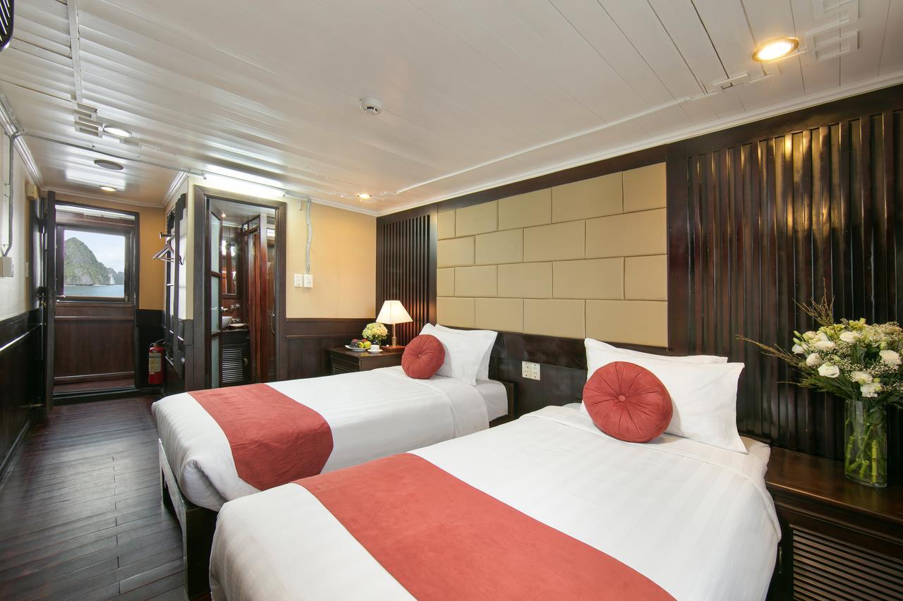 Halong Majestic Legend Cruise Hotel Ha Long Bagian luar foto