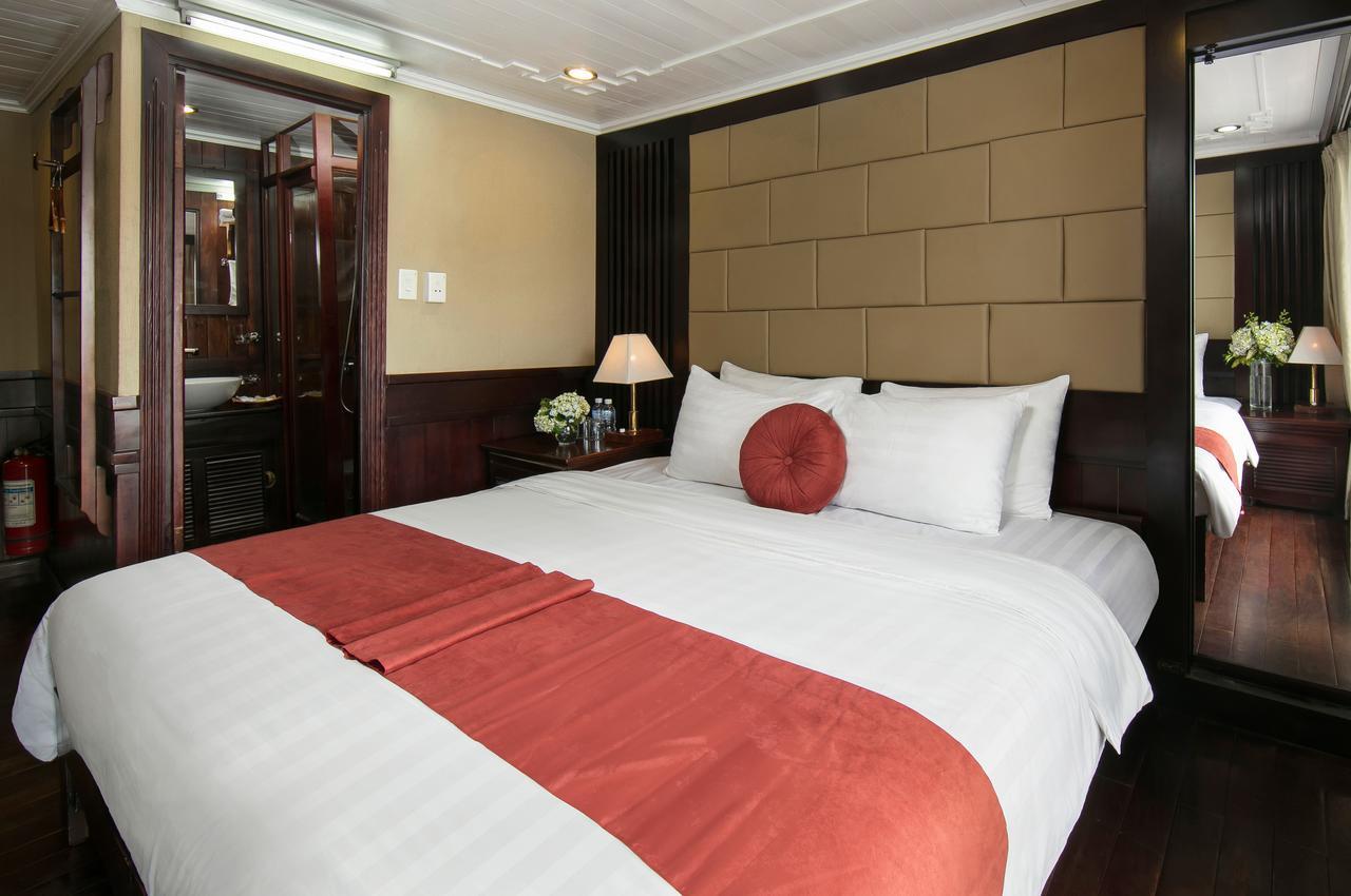 Halong Majestic Legend Cruise Hotel Ha Long Bagian luar foto